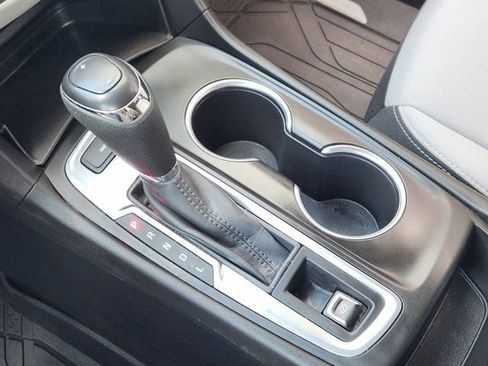 Used 2021 Chevrolet Equinox LS w/ LS Convenience Package image 21