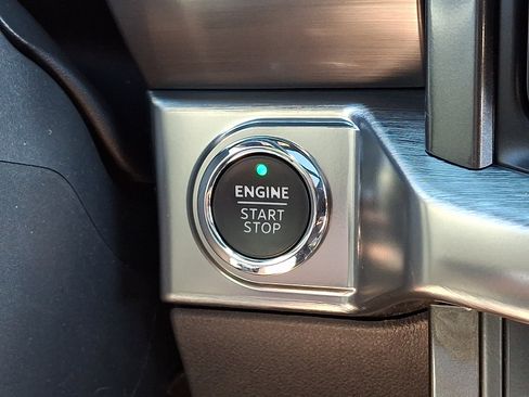 Used 2023 Ford F150 Lariat w/ Equipment Group 502A High AWD/4WD image 24