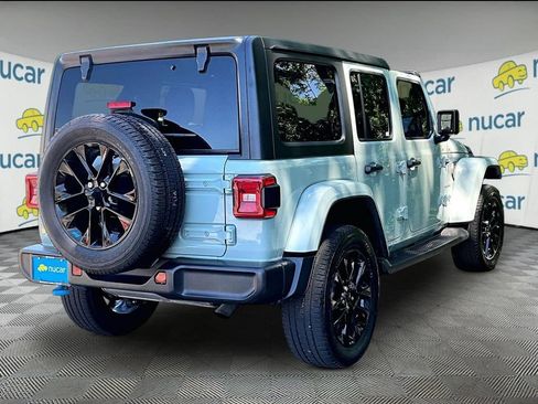 Used 2023 Jeep Wrangler Unlimited Sahara AWD/4WD image 6