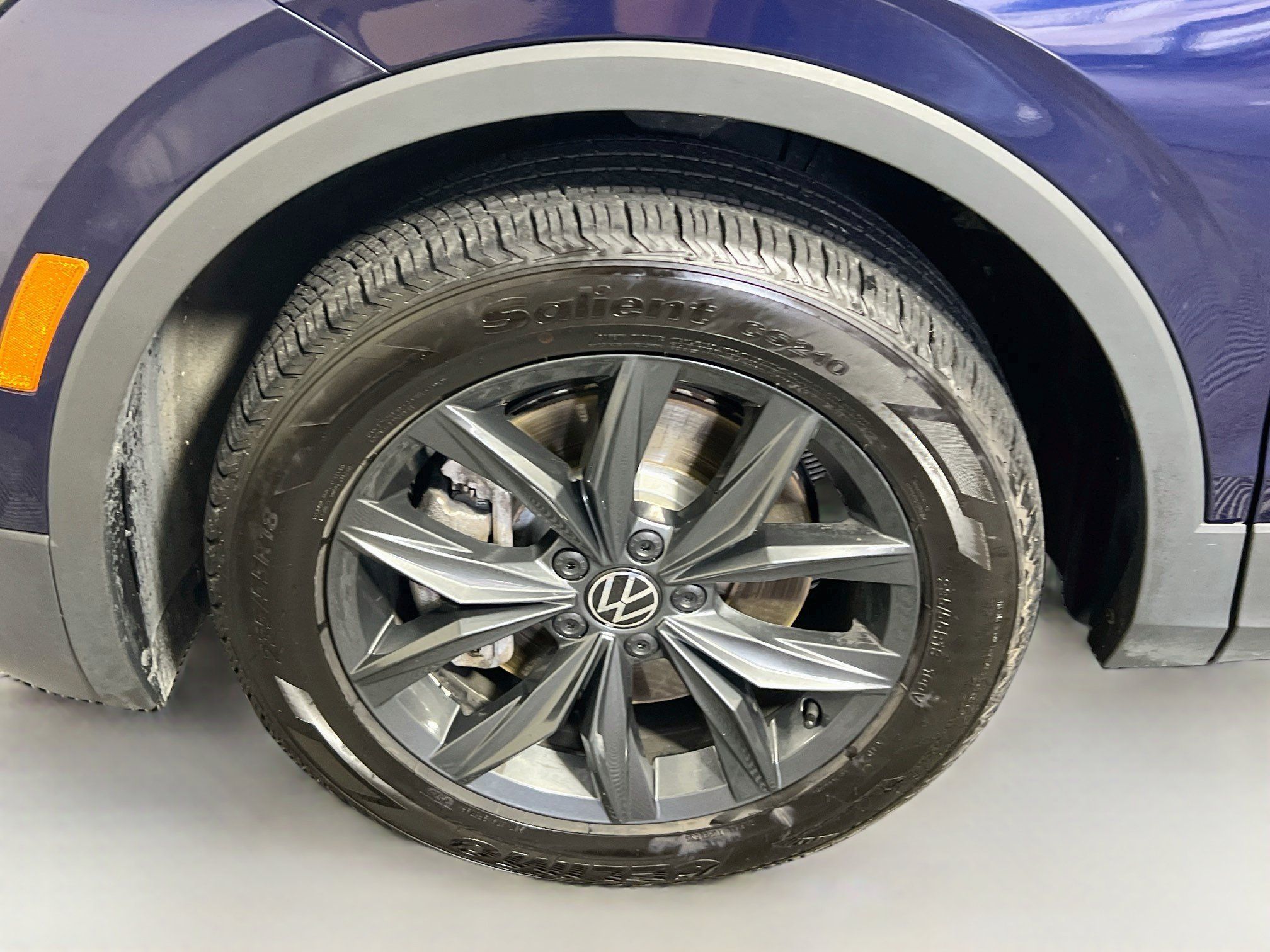 Used 2024 Volkswagen Tiguan SE FWD image 13
