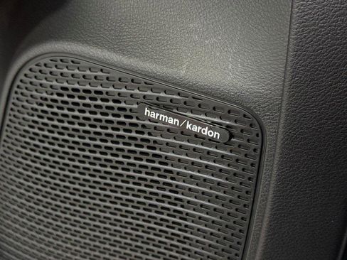 New 2026 Chrysler Pacifica Pinnacle w/ Trailer Tow Group image 38