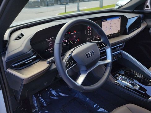 Certified 2025 Audi Q5 Premium w/ Convenience Package AWD/4WD image 7
