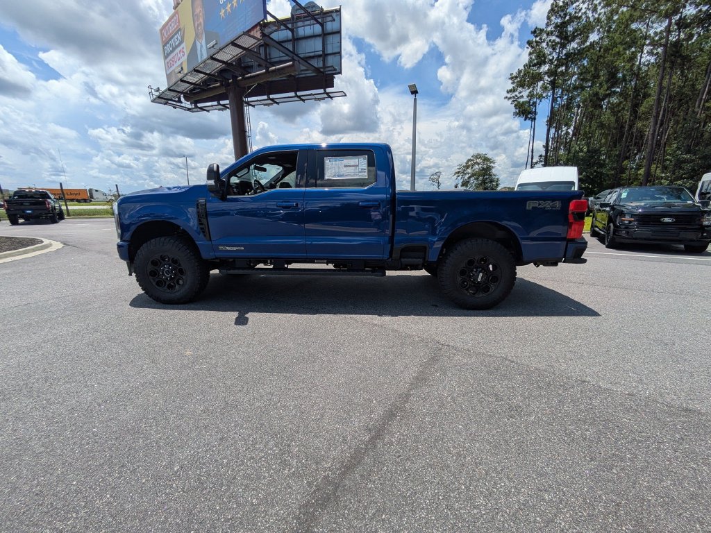 New 2026 Ford F250 Lariat w/ Black Appearance Package AWD/4WD image 7