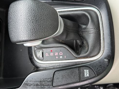 Used 2021 Kia Soul LX FWD image 28