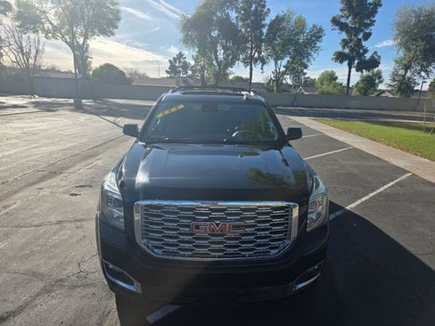 Used 2018 GMC Yukon XL Denali image 11