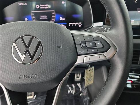 Used 2025 Volkswagen Jetta Sport FWD image 30