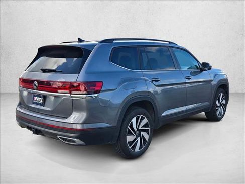 Used 2025 Volkswagen Atlas SE FWD image 5