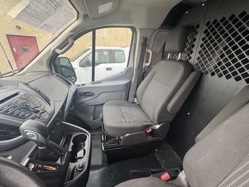 Used 2019 Ford Transit 150 150 3dr SWB Low Roof Cargo Van image 17