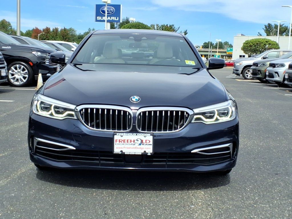 Used 2019 BMW 540i xDrive AWD/4WD image 2