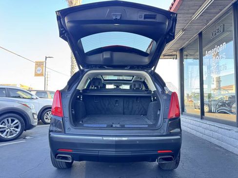Used 2017 Cadillac XT5 Luxury w/ Driver Awareness Package FWD image 23