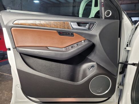 Used 2016 Audi Q5 2.0T Premium Plus w/ Technology Package image 15