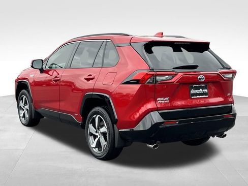 Used 2023 Toyota RAV4 SE image 8