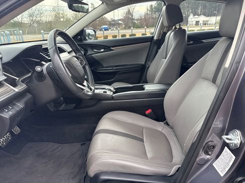 Used 2021 Honda Civic Touring image 10