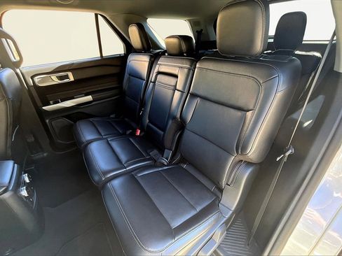 Used 2023 Ford Explorer Limited image 26