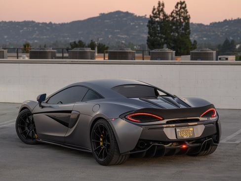 Used 2019 McLaren 570S Coupe image 6