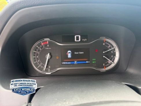Used 2018 Honda Pilot Touring image 4