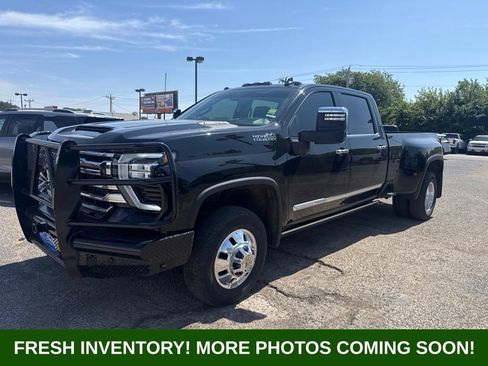 Used 2024 Chevrolet Silverado 3500 High Country w/ High Country Premium Package AWD/4WD image 5