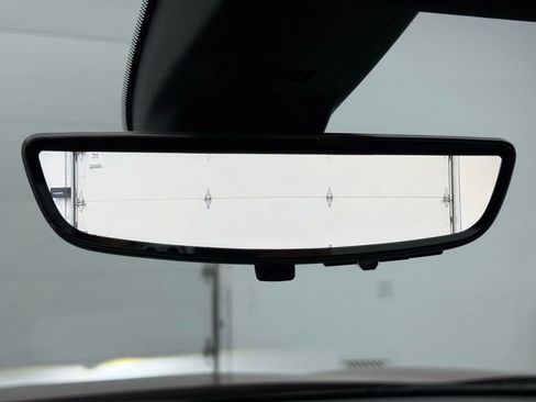 Used 2024 Buick Enclave Essence w/ Experience Buick Package FWD image 19