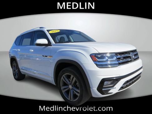 Used 2019 Volkswagen Atlas SE image 2