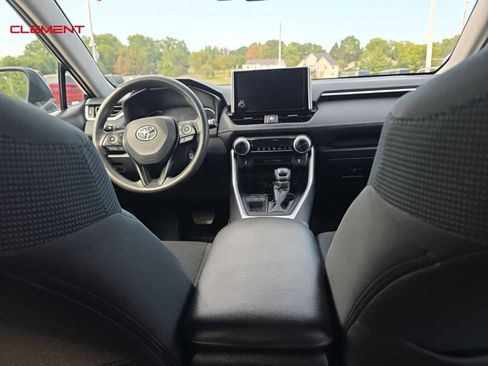Used 2024 Toyota RAV4 LE FWD image 12