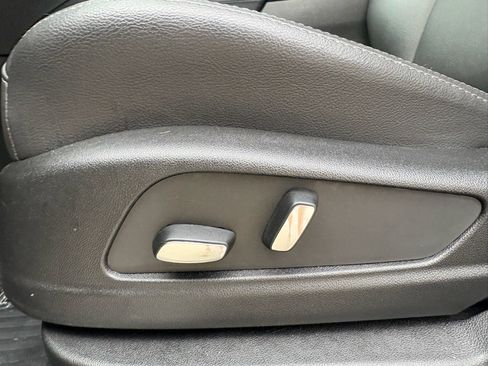 Used 2025 Cadillac XT5 Luxury w/ LPO, Floor Liner Package FWD image 24