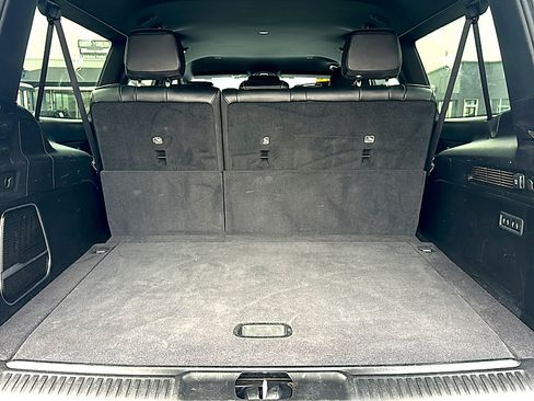 Used 2024 Jeep Wagoneer L Series II image 22