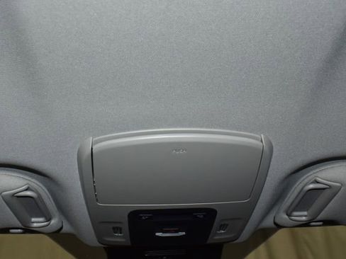 Used 2025 Toyota Camry LE image 20