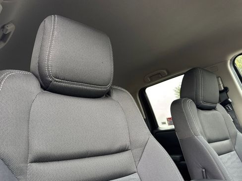 Used 2023 Nissan Frontier SV image 22