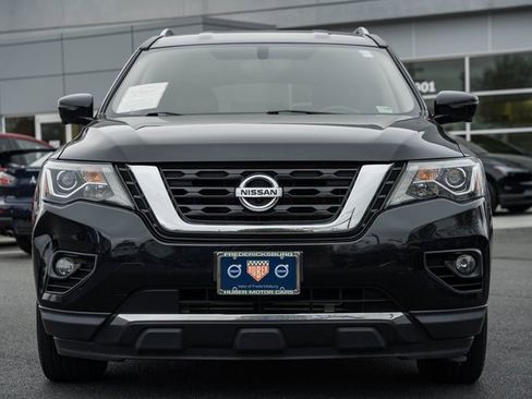 Used 2019 Nissan Pathfinder SL image 2