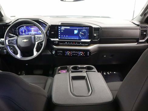 Used 2025 Chevrolet Silverado 2500 LT w/ Convenience Package image 15