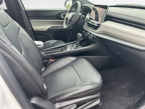 Used 2023 Jeep Compass Limited AWD/4WD image 30