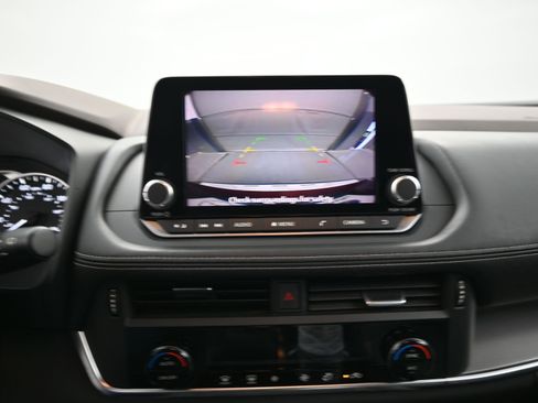 Certified 2023 Nissan Rogue SV image 13