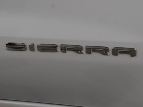 Used 2023 GMC Sierra 1500 SLT w/ SLT Premium Package image 17