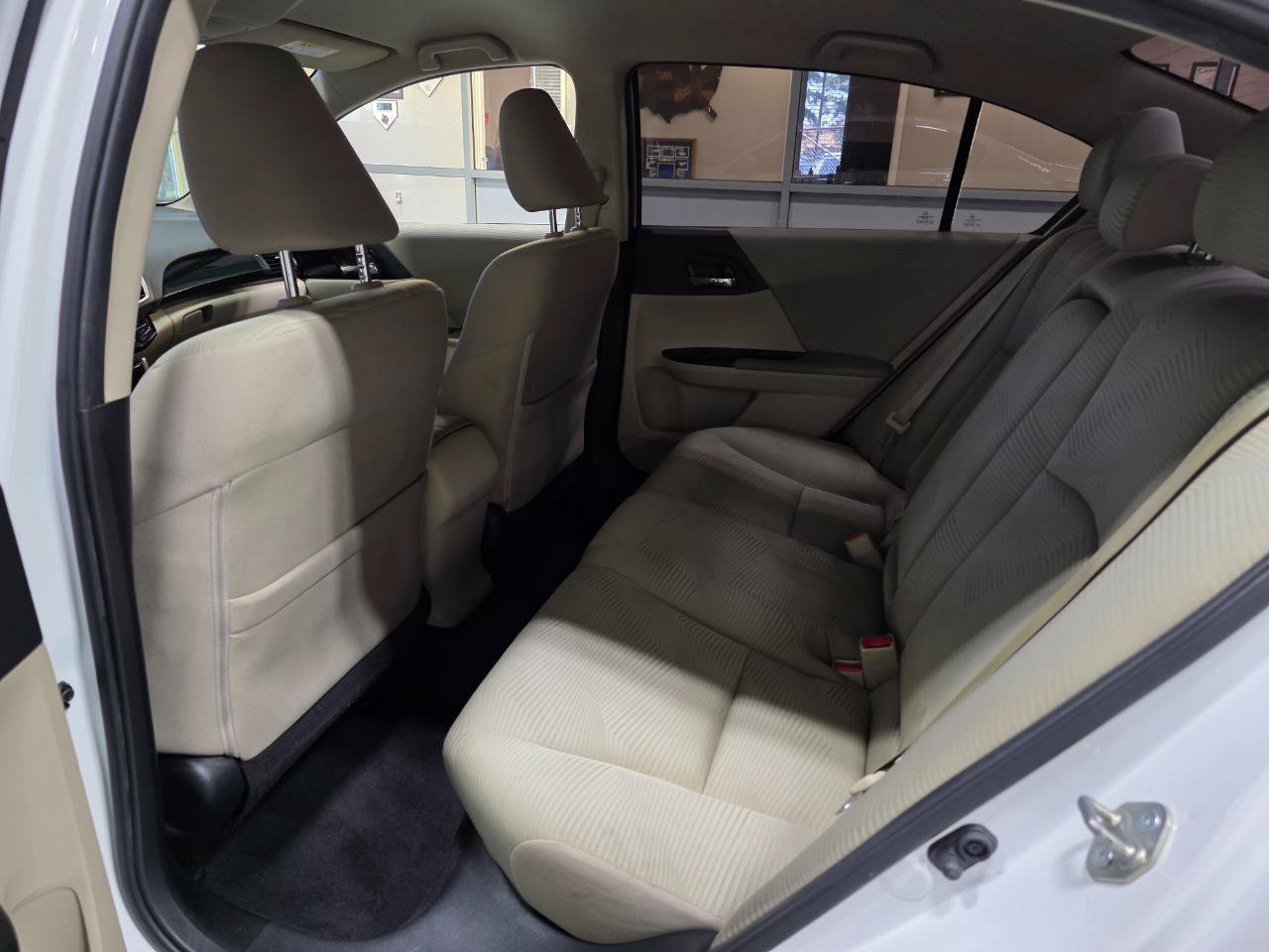 Used 2016 Honda Accord LX image 19