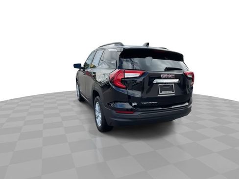 Certified 2024 GMC Terrain SLE w/ Driver Convenience Package FWD image 6