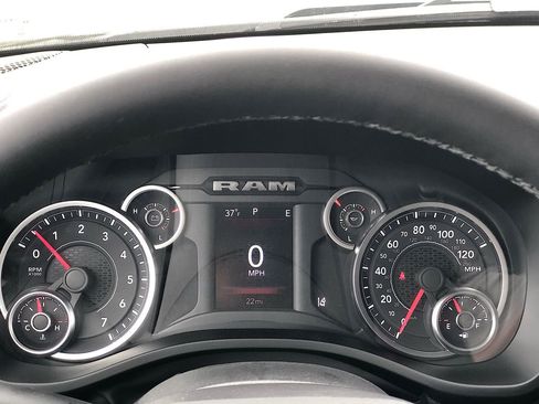 New 2026 RAM 1500 4x4 Crew Cab image 24