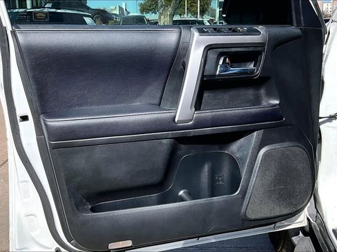 Used 2020 Toyota 4Runner SR5 Premium image 21