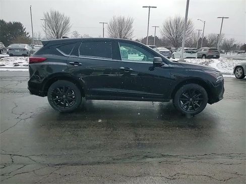 New 2026 Acura RDX SH-AWD image 3