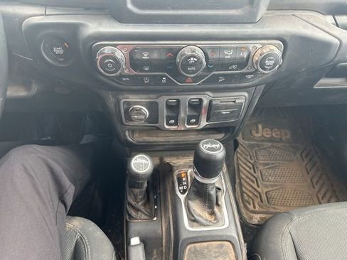 Used 2020 Jeep Wrangler Sport image 16