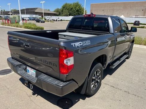 Used 2021 Toyota Tundra Limited w/ Limited Premium Package AWD/4WD image 4