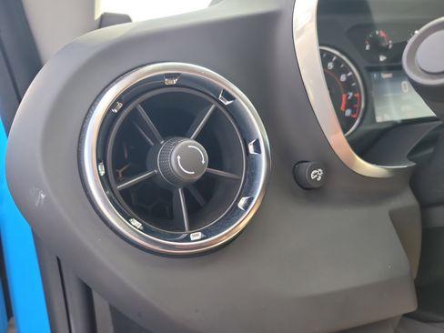 Used 2023 Chevrolet Camaro LT image 30