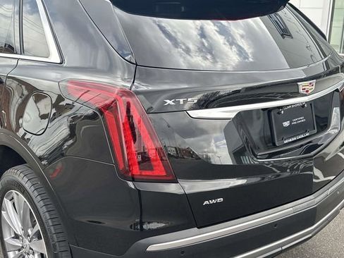 Certified 2024 Cadillac XT5 Premium Luxury w/ LPO, Floor Liner Package image 9