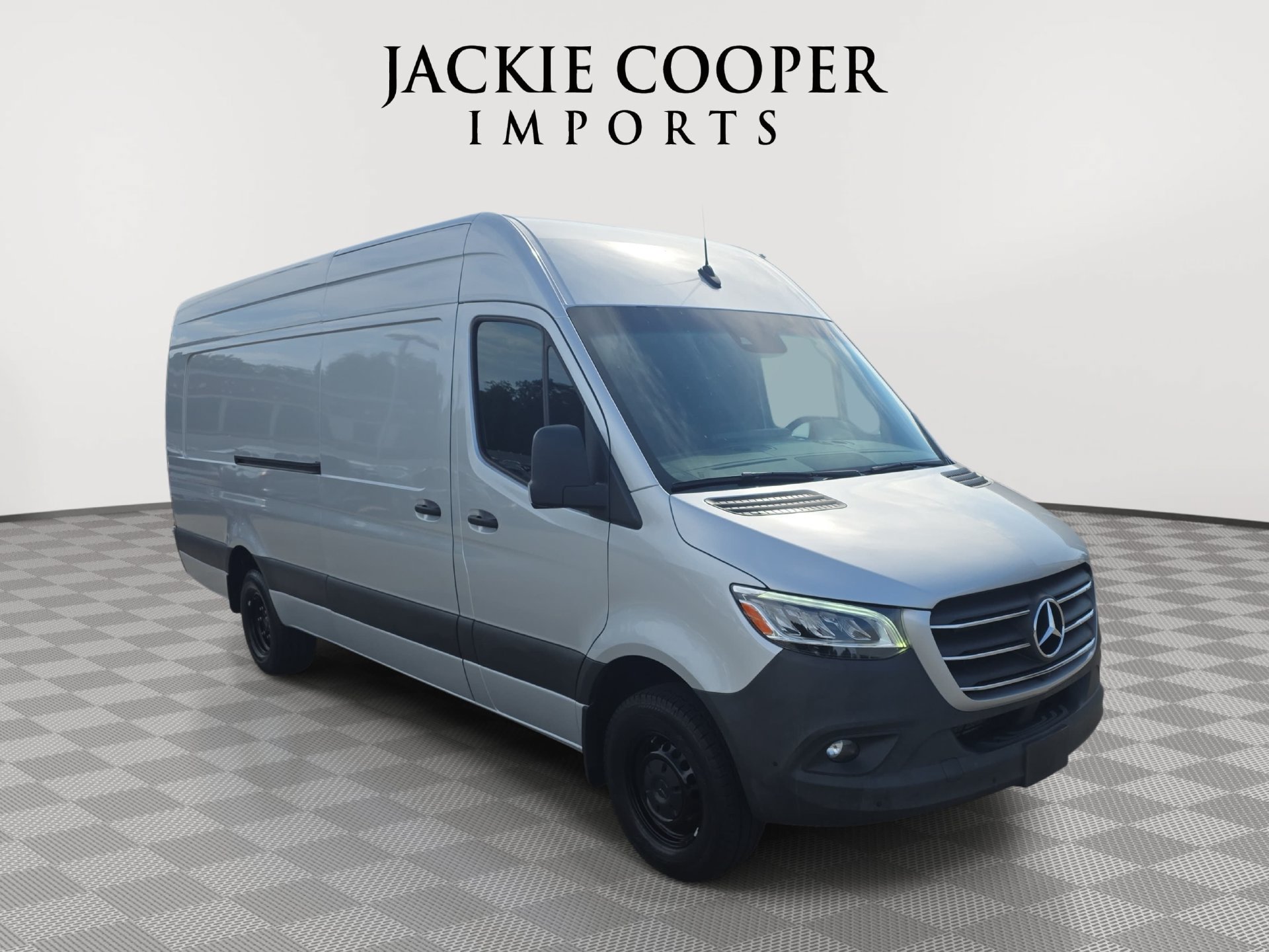 Used 2023 Mercedes-Benz Sprinter 3500 image 3