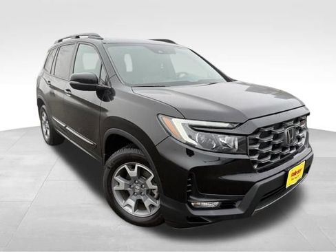 Used 2023 Honda Passport TrailSport image 1