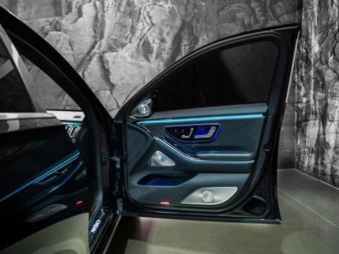 Used 2023 Mercedes-Benz Maybach S 680 4MATIC image 16