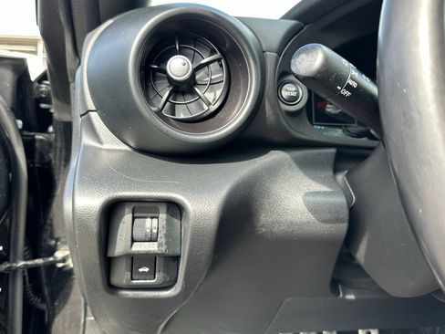 Used 2022 Toyota GR86 Premium image 23