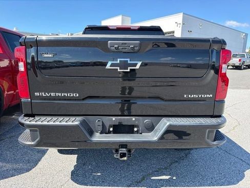 Used 2024 Chevrolet Silverado 1500 Custom Trail Boss AWD/4WD image 5
