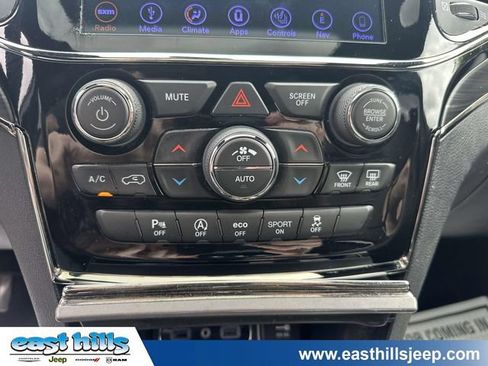 Certified 2019 Jeep Grand Cherokee Limited X AWD/4WD image 40