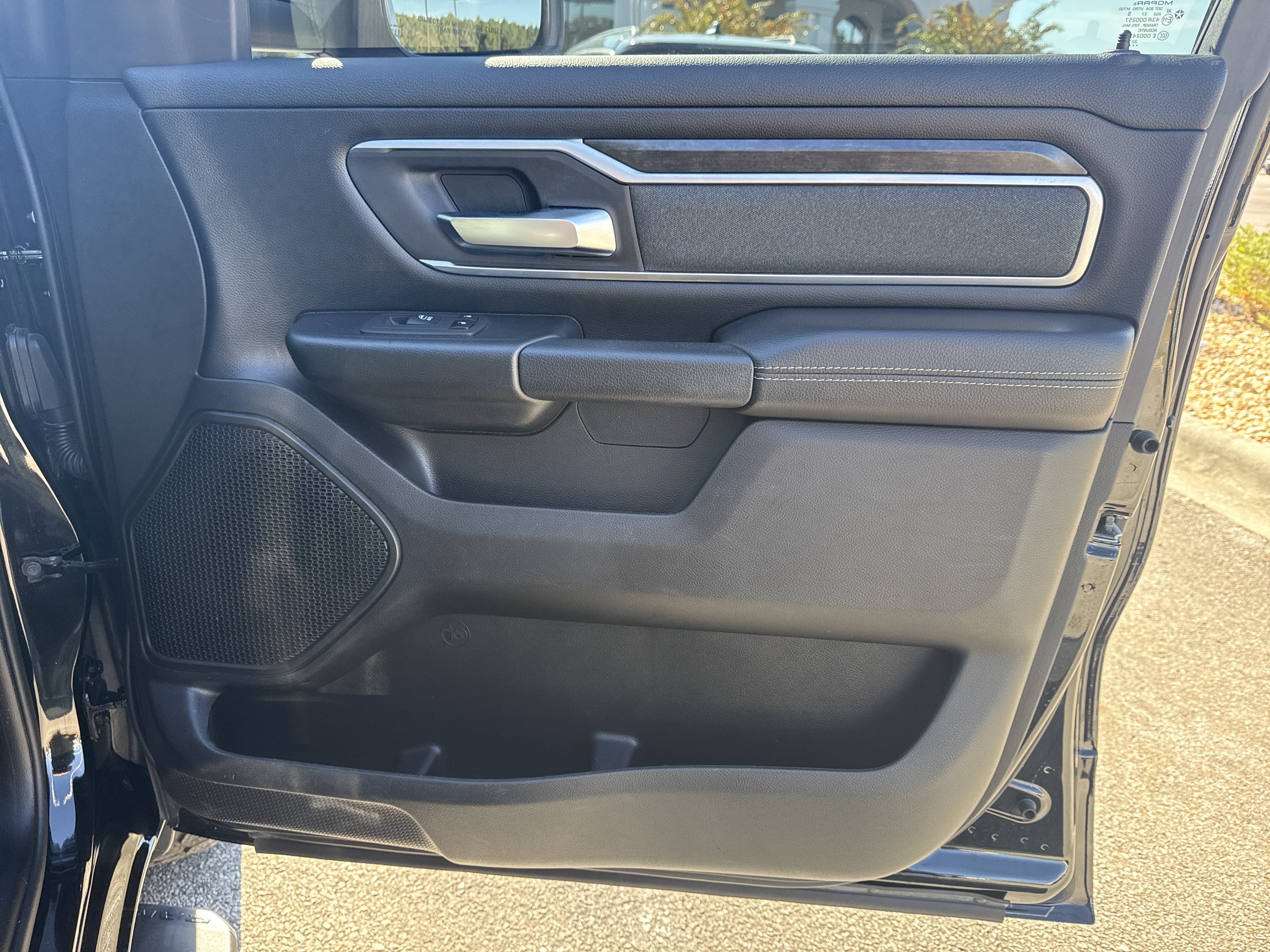 Used 2022 RAM 1500 Big Horn AWD/4WD image 14