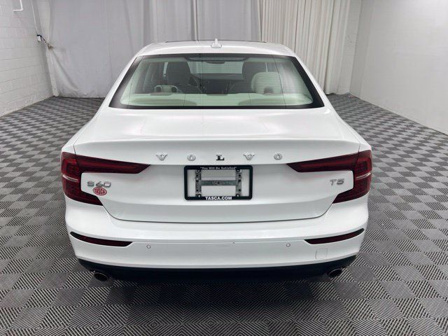 Used 2021 Volvo S60 T5 Momentum w/ Advanced Package FWD image 7